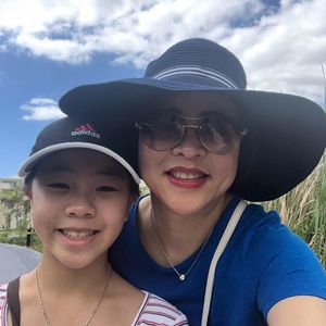 Meet your Posher, Lisa